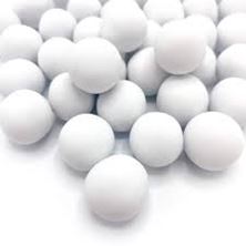 Picture of WHITE CHOCO BALLS X 1 GRAM. MINIMUM ORDER 50 GRAMS